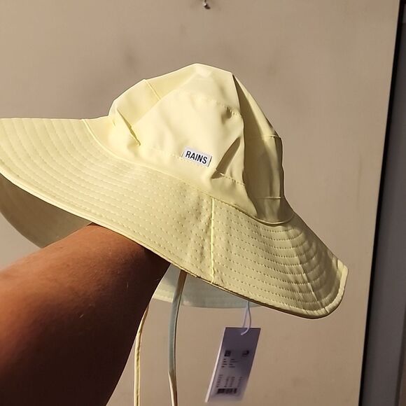 WATERPROOF RAINS HAT XS-M NWT - Picture 1 of 3